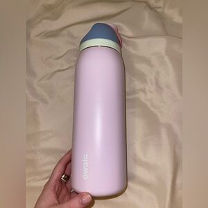 Owala 40oz Good Egg FreeSip Water Bottle